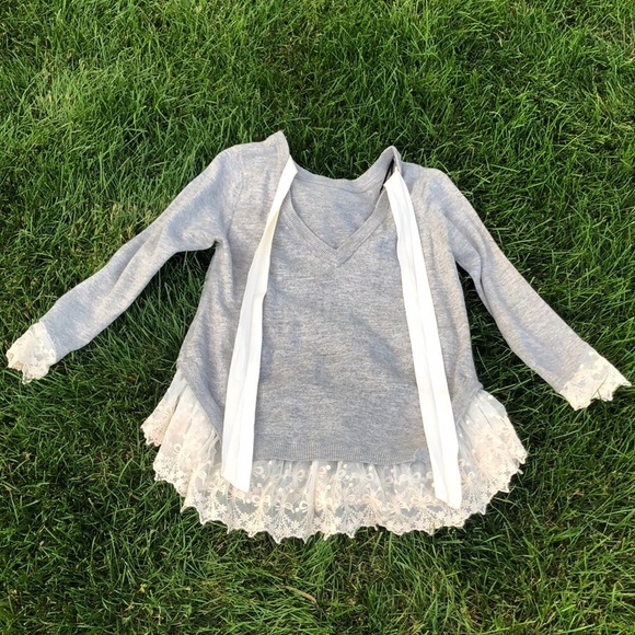 Divided by H&M Grey sweater, cream colored lace - Picture 8 of 8